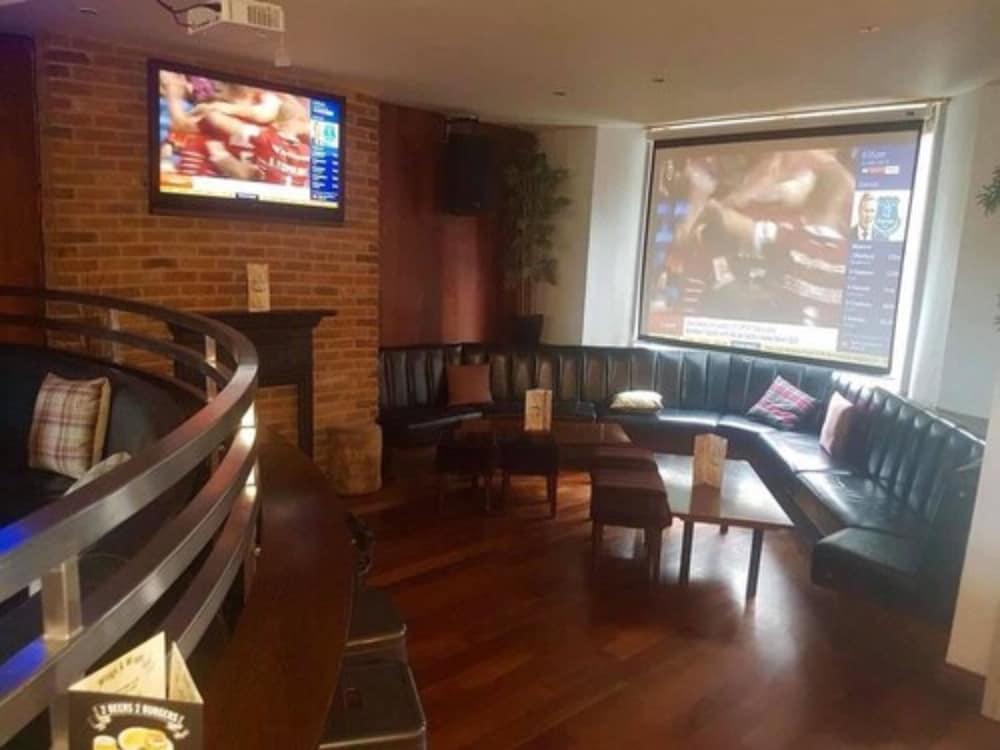 Whites Hotel Newcastle-upon-Tyne Extérieur photo