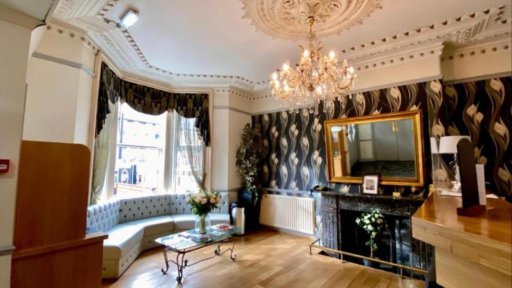 Whites Hotel Newcastle-upon-Tyne Extérieur photo